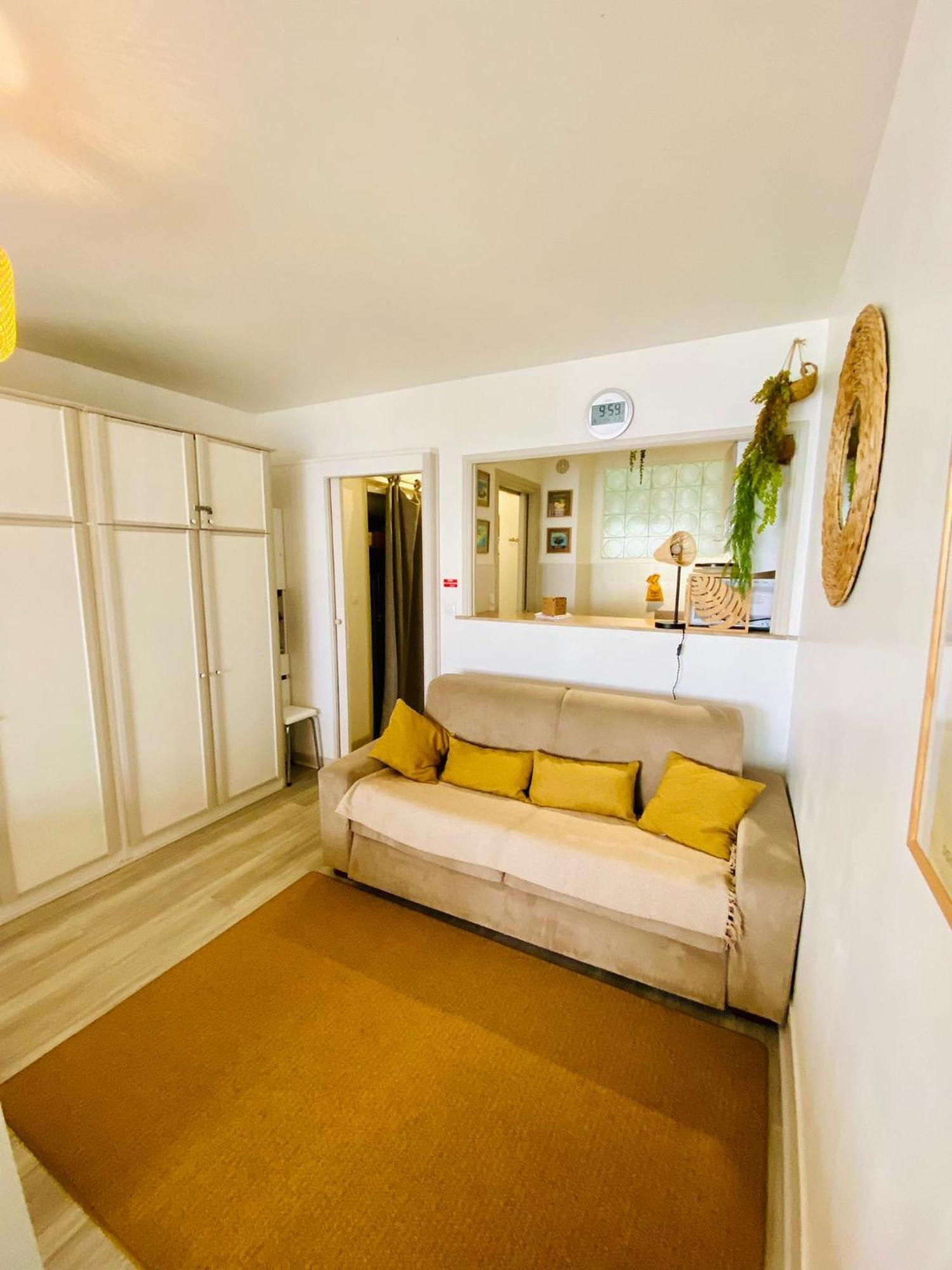 Constellation Apartment Juan-les-Pins Exterior photo
